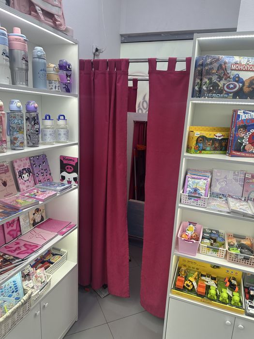 Продаю примерочную с зеркалом и шторами