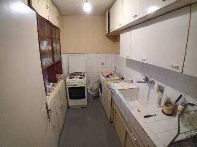 Продава тристаен апартамент в гр. Бургас в централната част на града