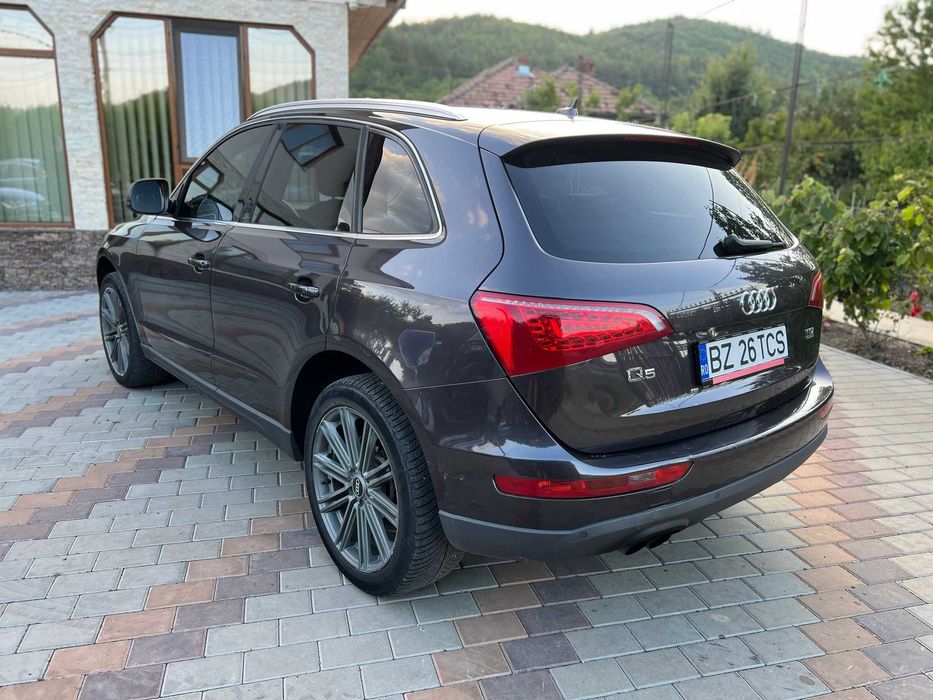 Vand Audi Q5 din 2012 pret 7500EUR