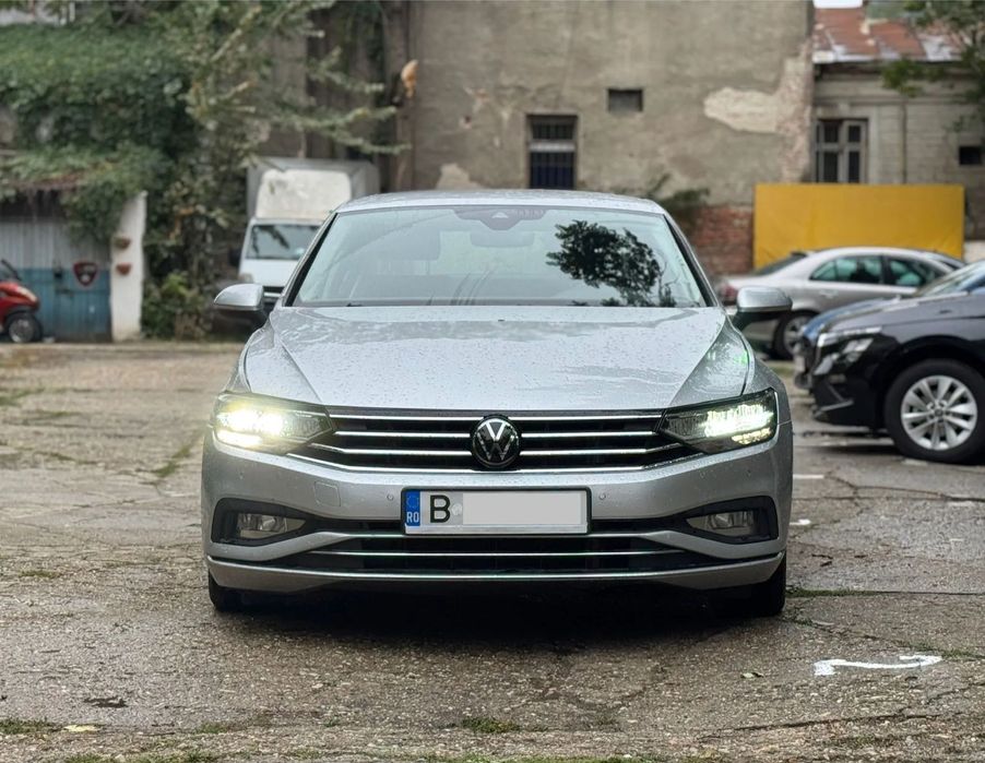 Volkswagen Passat VW Passat Comfortline 2021, Usor avariat, Deplasabil pe orice distanta