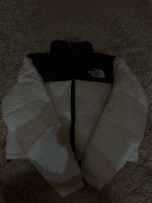 Geaca The North Face alba puffer
