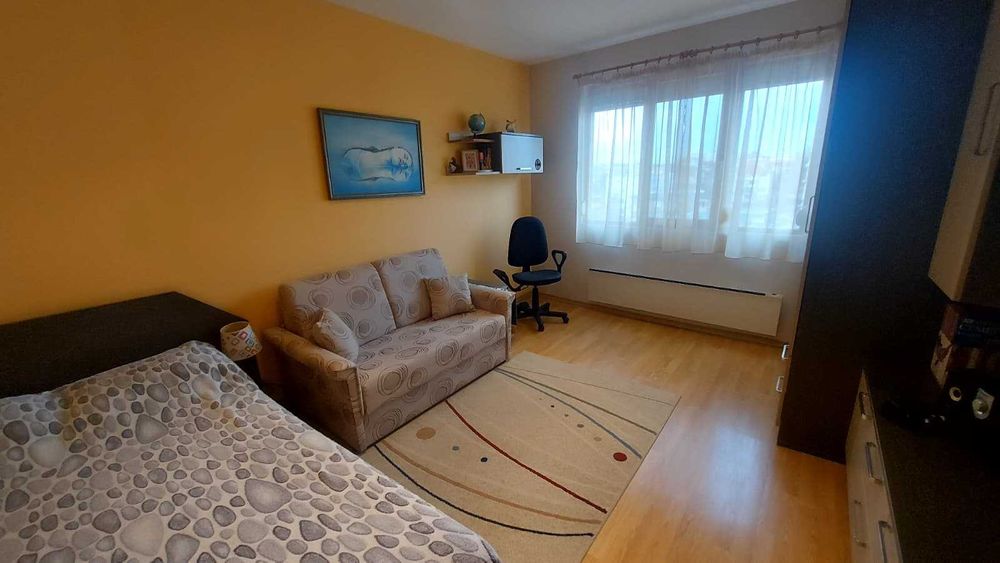 Продава се Тристаен апартамент в Хасково, Дружба 1 - 96 кв.м за 675 €/кв.м - Снимка #9