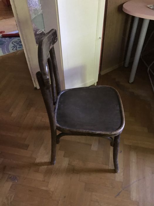 Scaune lemn / 5 buc / vechi / vintage / design deosebit