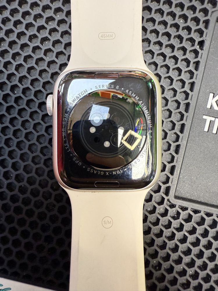 Apple Watch SERIES 8 Starlight Aluminum Case 45mm