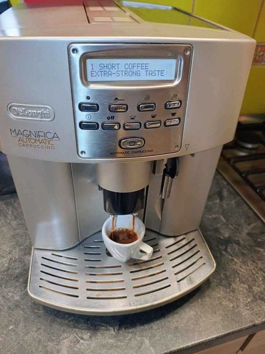 Espresor, aparat de cafea DeLonghi Magnifica Automatic Cappuccino