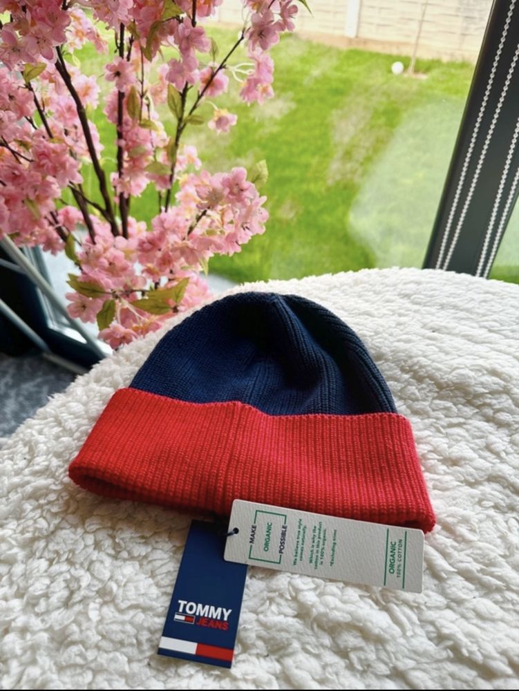 Caciula unisex tommy  jeans noua