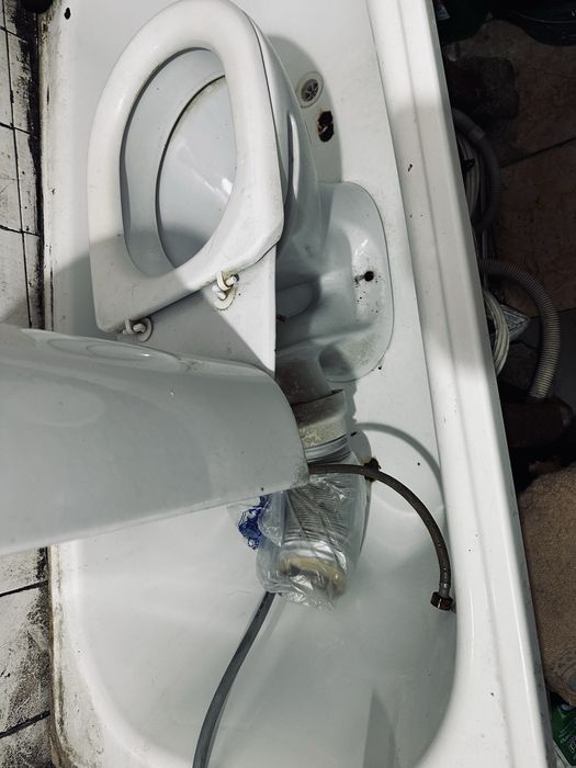 унитаз рабочем состаяние