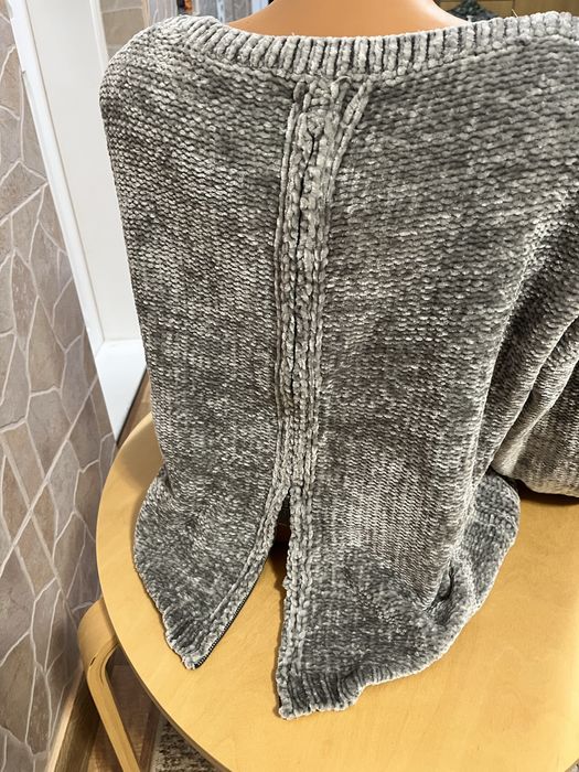 Pulover dama Yessica , catifea