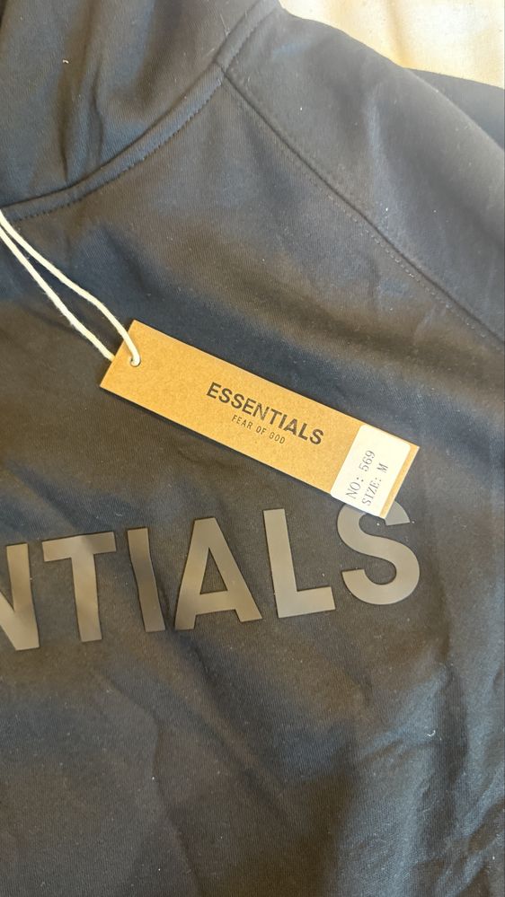 Худи “ESSENTIALS” черно размер М