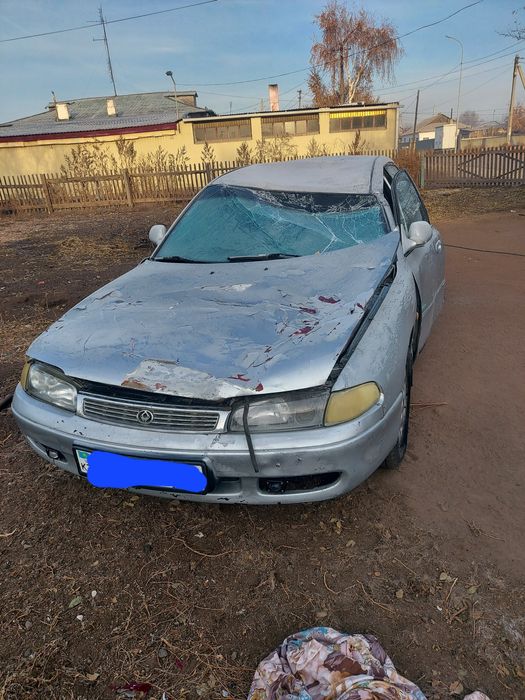 Мазда 626 кронус. 1.8