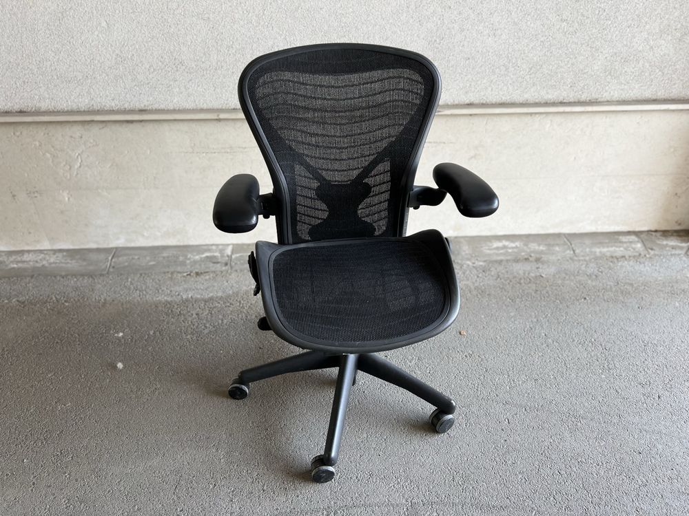 Herman Miller Aeron size B