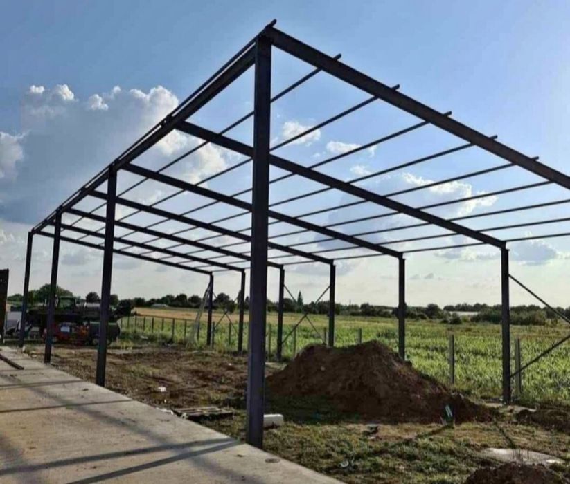 Vând hala pe structură metalică demontabila pe șuruburi