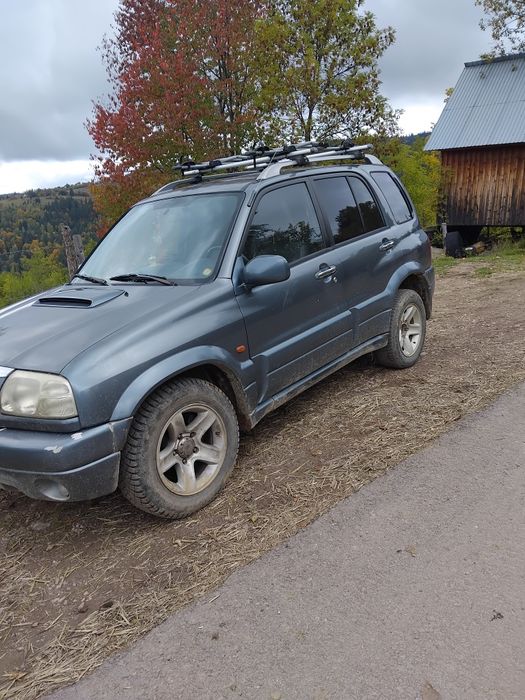 Vând suzuki vitara