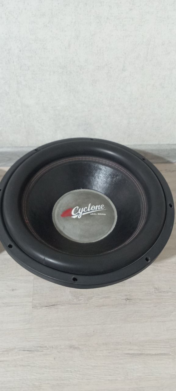 Cyclone bufer sotiladi 15 dyum