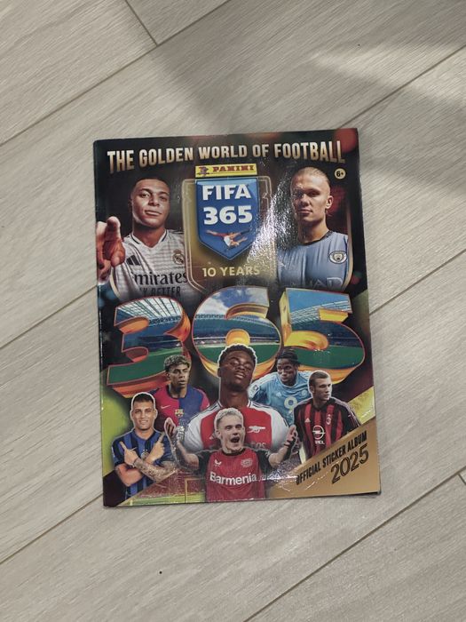 Футбольный альбом FIFA 365