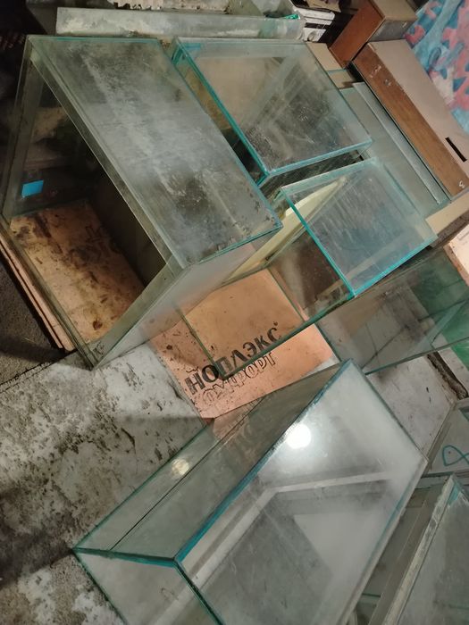 Продам Аквариумы