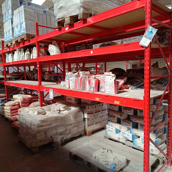 Rafturi metalice pentru depozitare