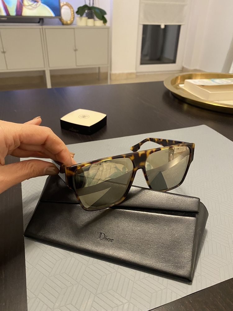 Оригинални дамски очила Dior от Optic Clasa,отлично състояние,цена 300