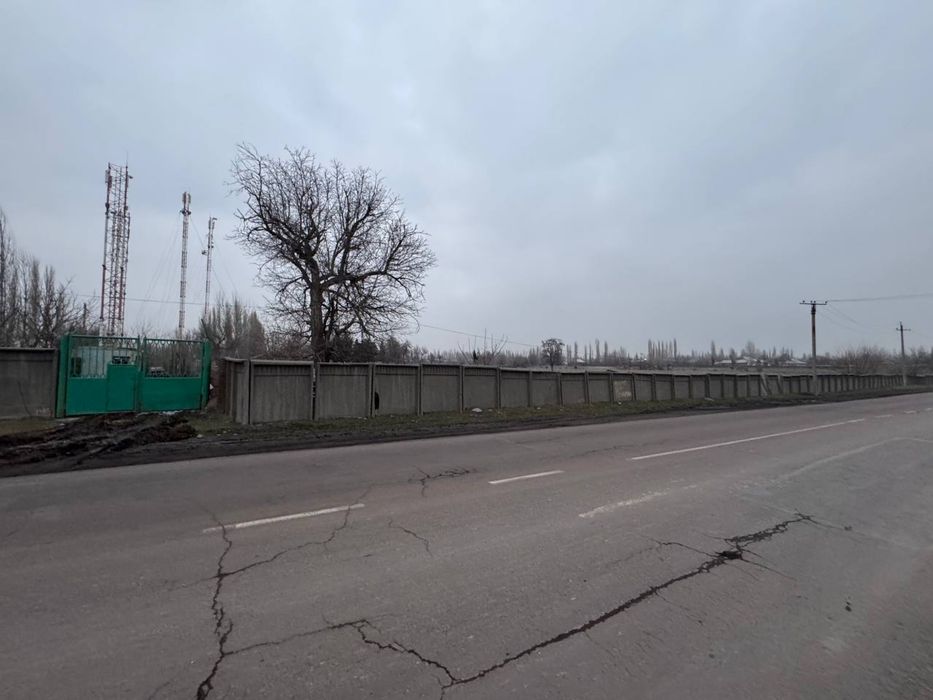 Продажа 10 гектра Ангрен Таш Область , земля в собственности не аренда