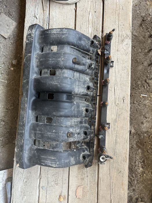 Продам форсунки и коллектор на bmw e34