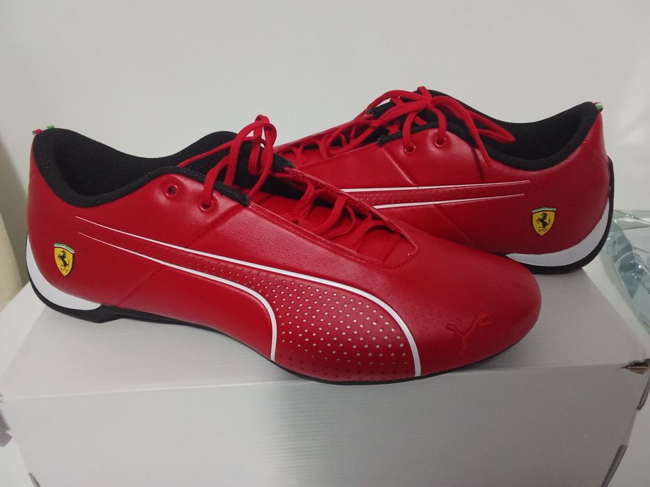 Adidași Ferrari noi