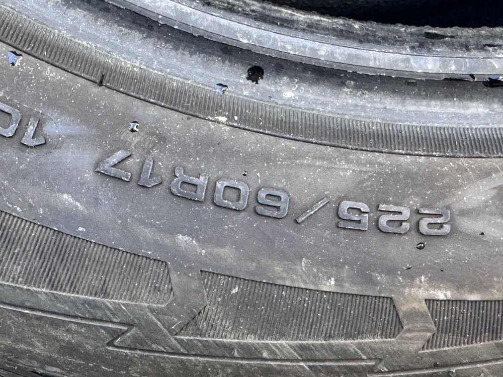 225/60/R17 Goodiyear UltraGrip 4бр зимни dot1318