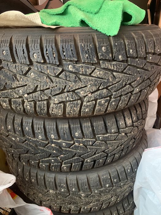 Продам шины зимние R15