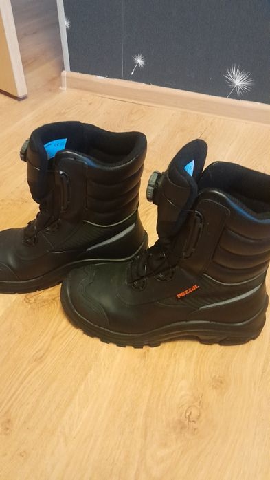 Продам спец. берцы pezzol made in Италия