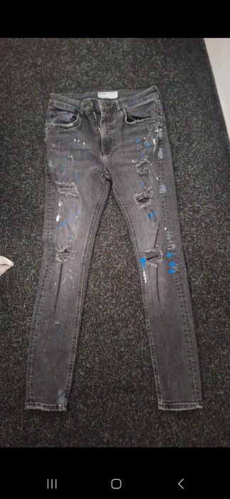 Blugi Bershka Pictați Mărimea 36