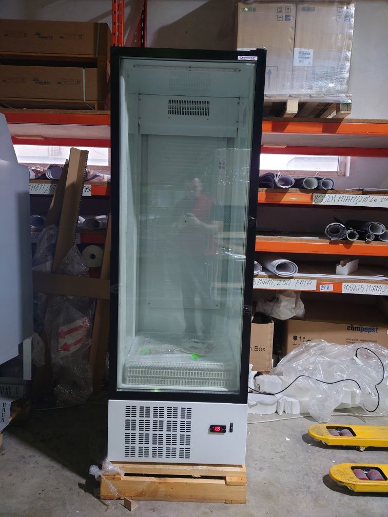 Vitrina frigorifica de refrigerare cu o usa 70cm AHT RV-450 / NOU