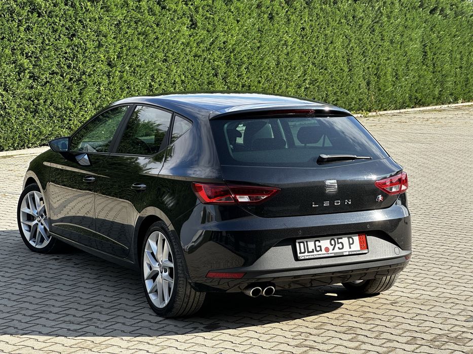 Seat leon FR 2.0D 184 cp top 2015