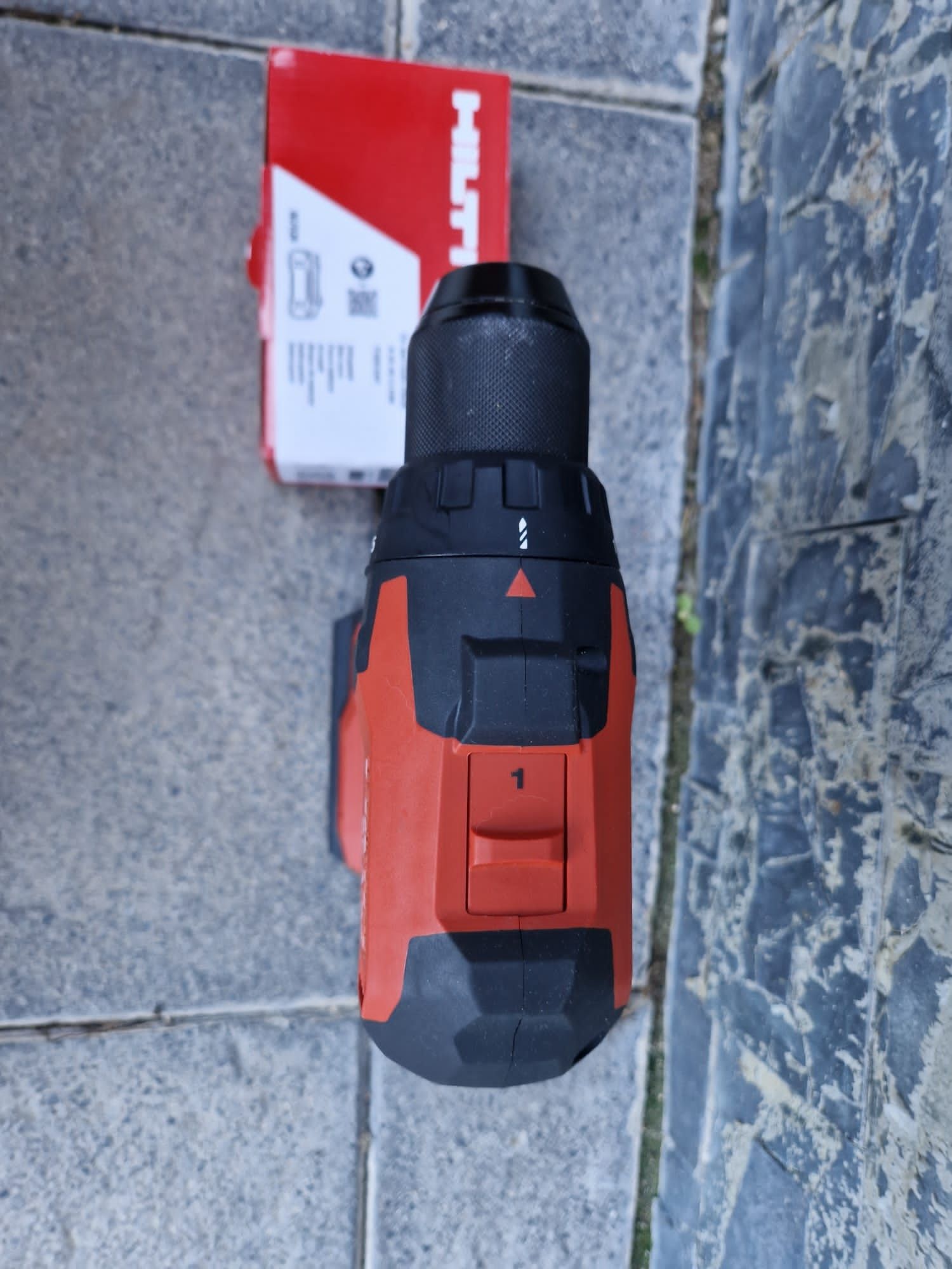 Hilti autofiletanta pe acumulatori Nuron