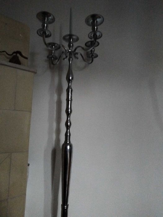 Vas si sticla aghiasma,sfesnic de podea