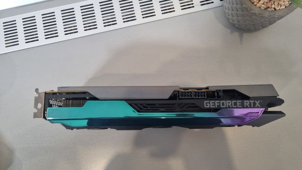 Vand RTX 3080 Zotac AMP Holo 10GB