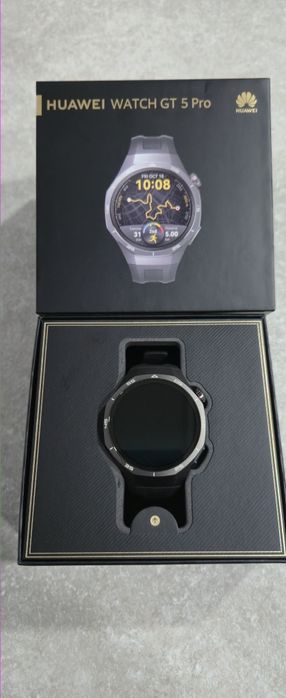 Huawei GT 5 Pro.