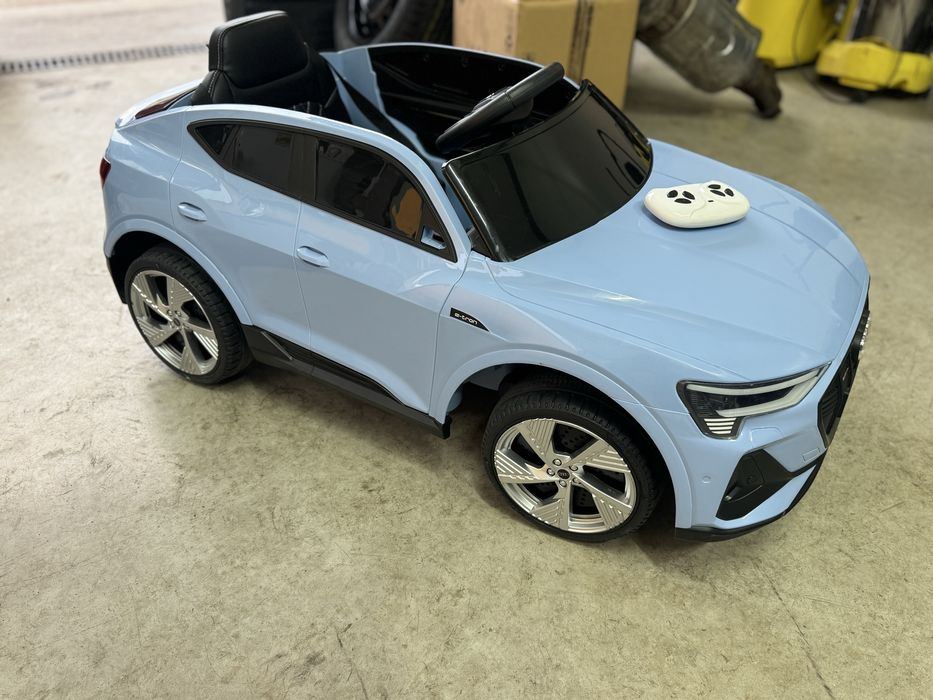 Masinuta electrica Audi