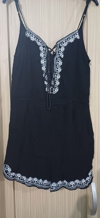 Vând salopeta cu pantalon scurt dama