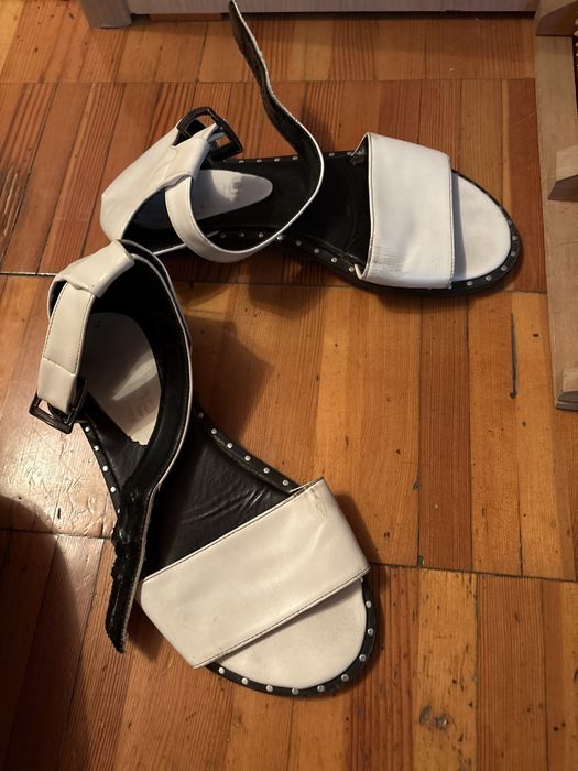 Босоножки женские 37