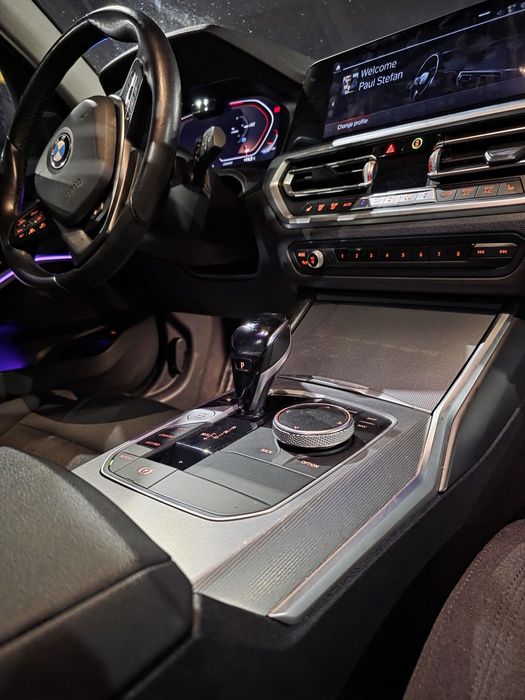 BMW Seria 3 BMW 318D G21