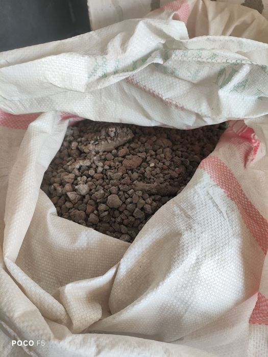 Продам или отдам самовывоз керамзит