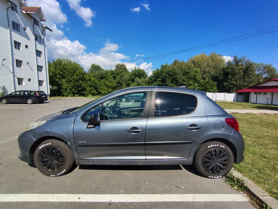 Peugeot 207 1.4 benzina