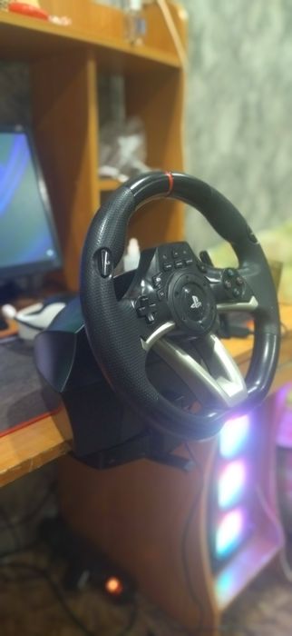 Игровой контроллер HORI Wireless Racing Wheel Apex