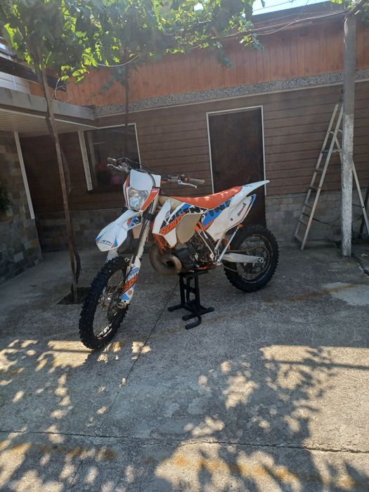 Ktm exc 300 six days