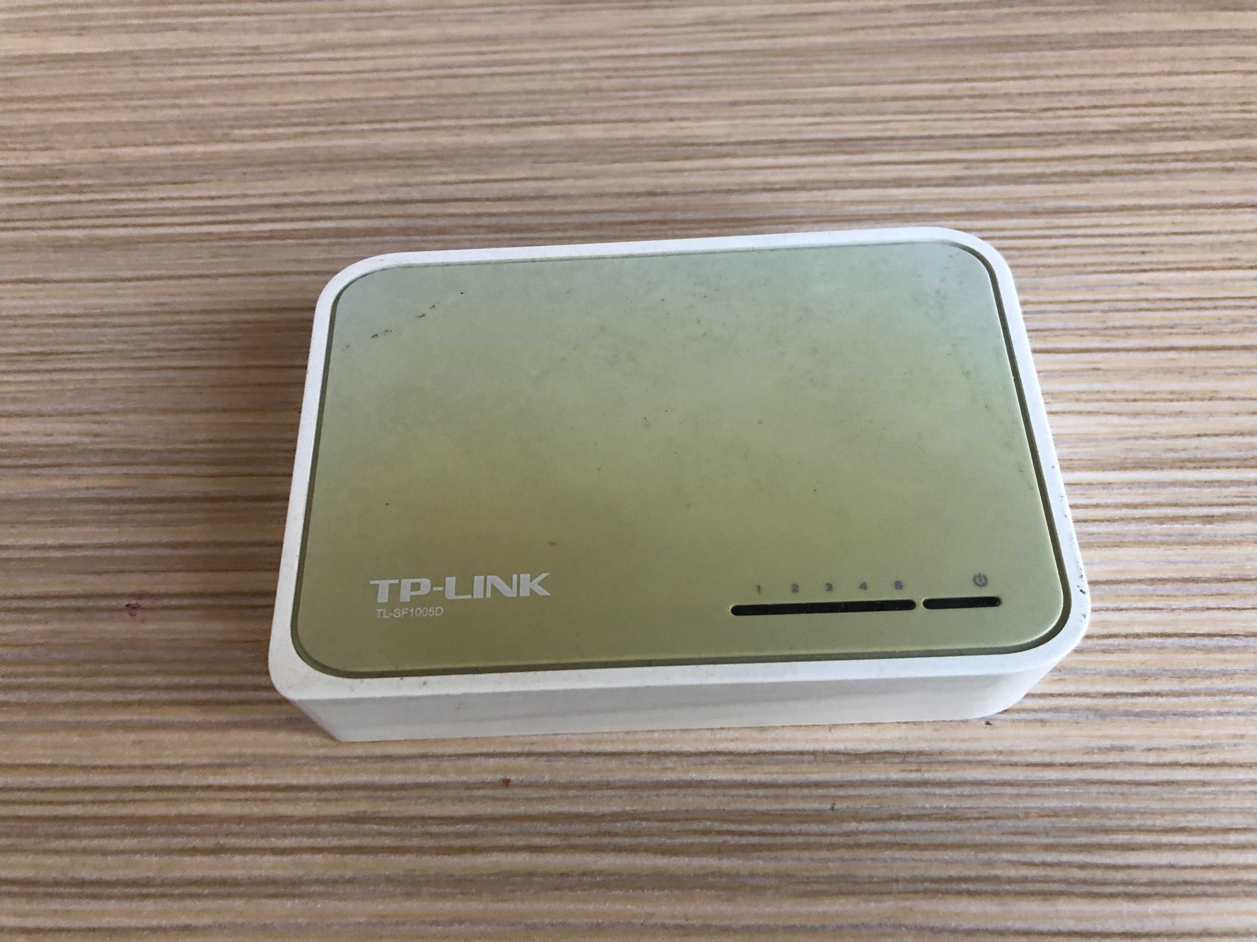 2 броя Суич TP-Link LS1005, 100Mbps, 5x 10/100Mbps
