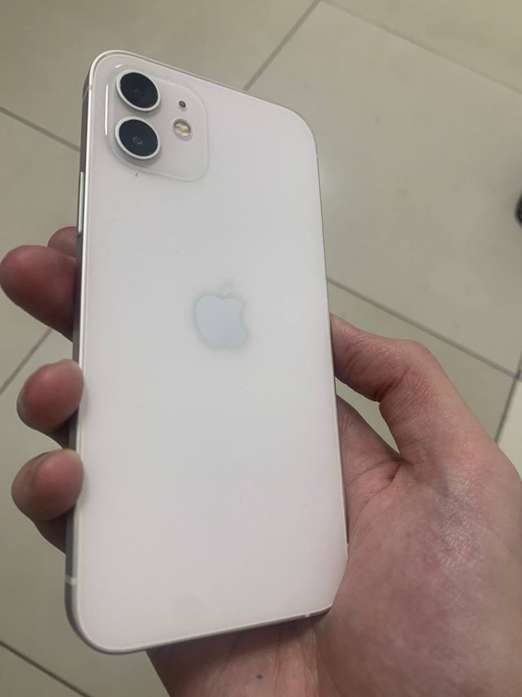 Iphone 12, полный комплект, 80% акб