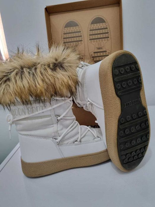Cizme Moon Boot Monaco marime 37