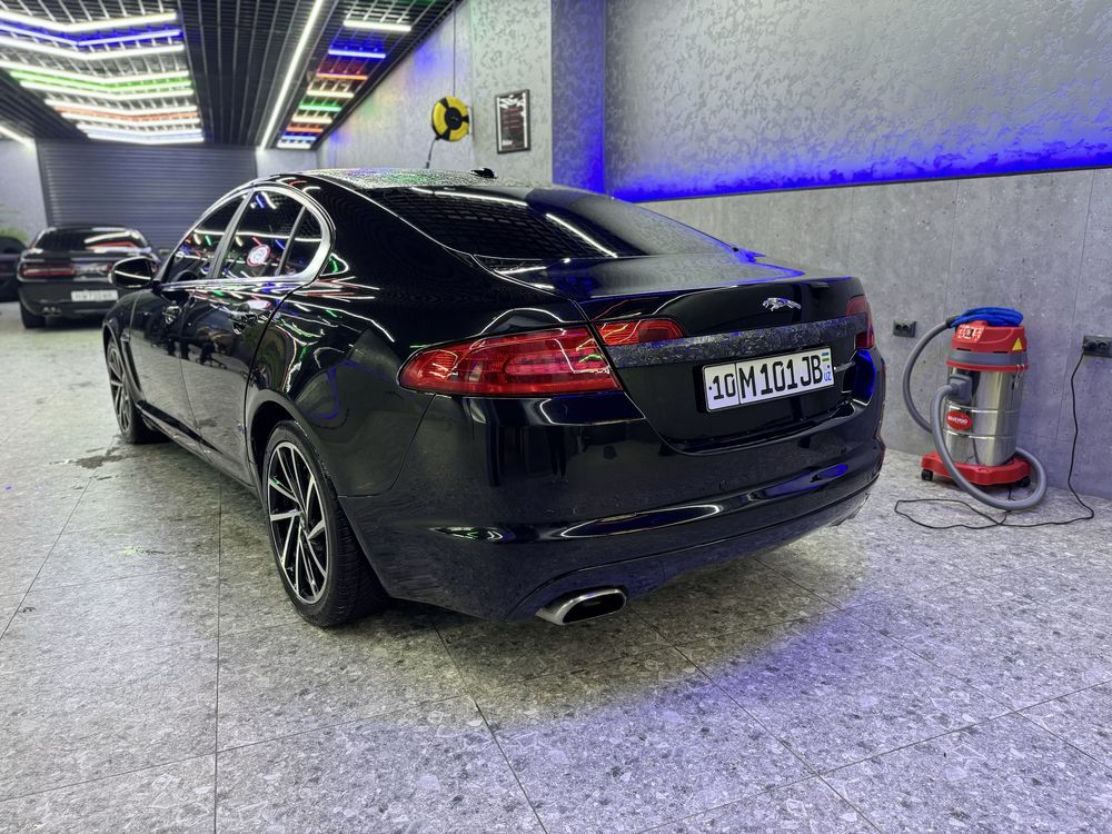 JAGUAR XF прдаётся