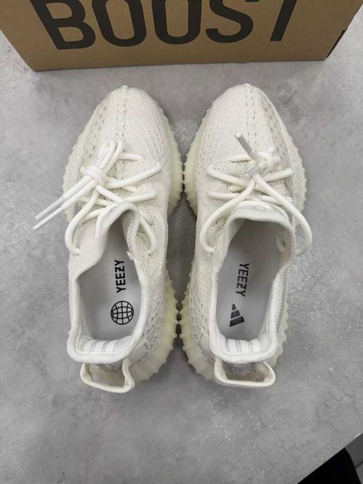 Yeezy Boost 350 V2 By Adidas Sneakers White