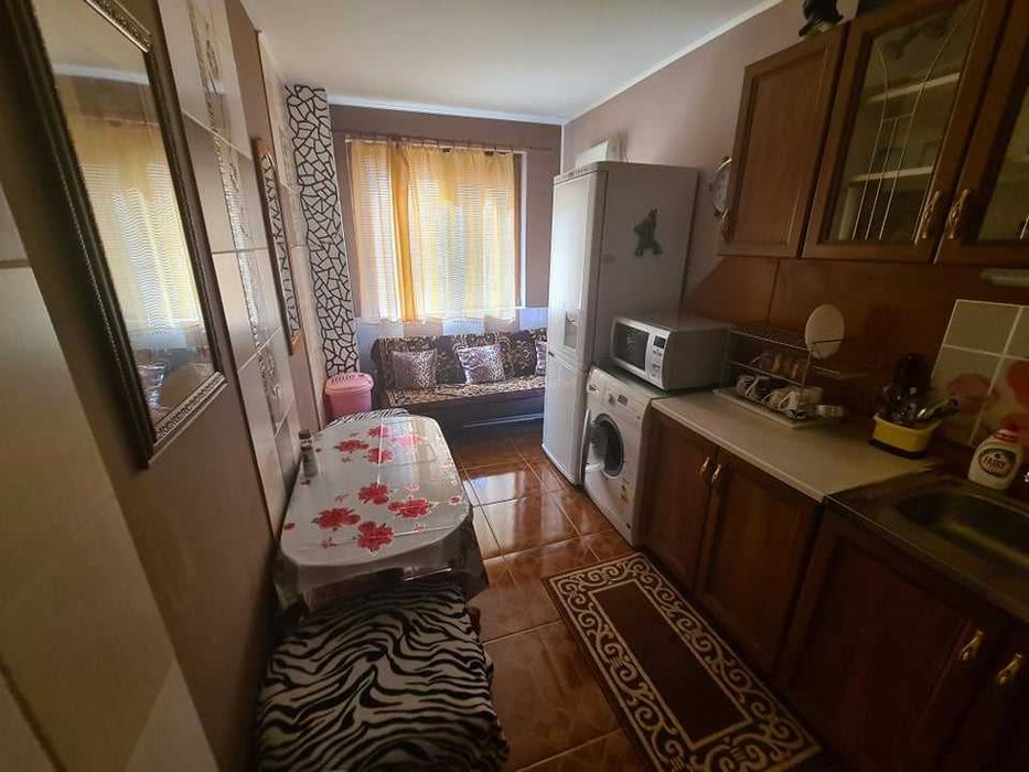 Дава се под наем Двустаен апартамент в Бургас, Изгрев - 90 кв.м за 357 € - Снимка #5