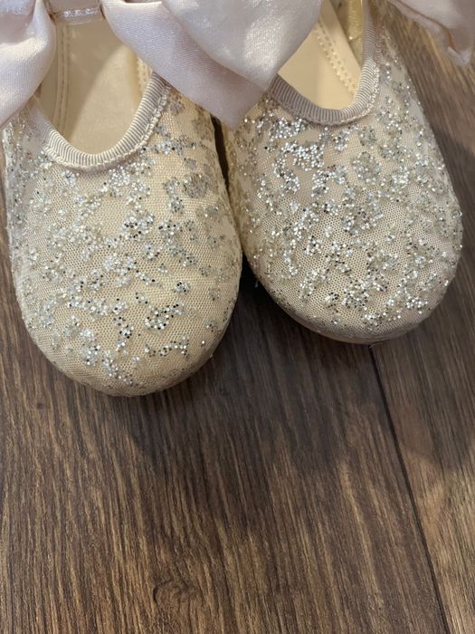 Детски обувки тип пантофки hm